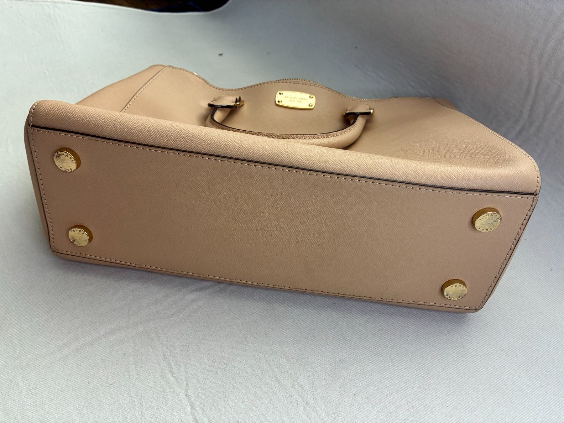 Michael Kors Sacs femmes: Michael Kors Kellen Satchel 100% original – D'occasion à Malleray par ste_rx2t 2
