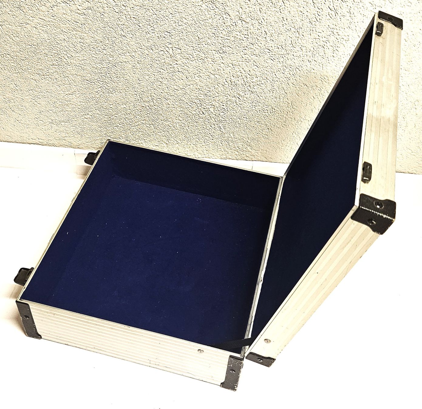 Reisekoffer: Alu-Case  für Instr. oder Mixer etc.(Occasion)) – Gebraucht aus Wöschnau von Musikhaus-Luethy5012 6