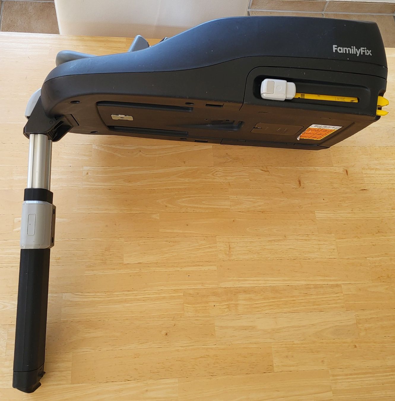 Supporti a parete: Maxi-Cosi Familyfix Isofix – Usato da Untersiggenthal venduto da mca_97kk 1