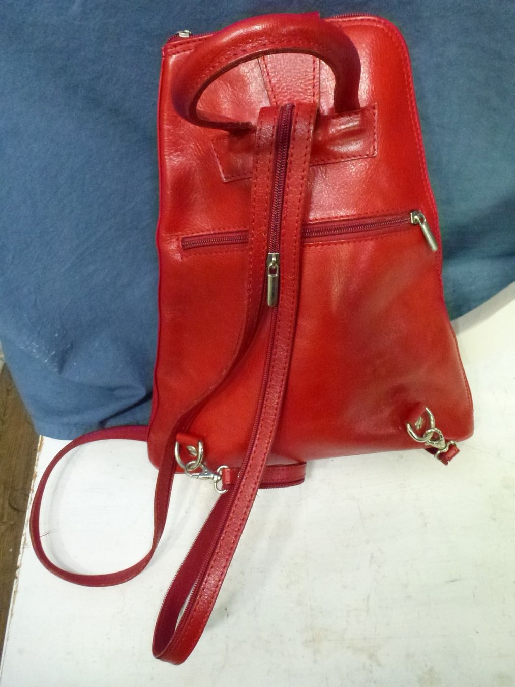 Zaini: ECHT LEDER RUCKSACK ROT SHOPPER ODER RUCKSACK EDEL DESIGNER – Usato da Kreuzlingen venduto da ang_7k8d 7