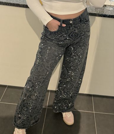 ZARA Jeans mit Glitzer-Muster