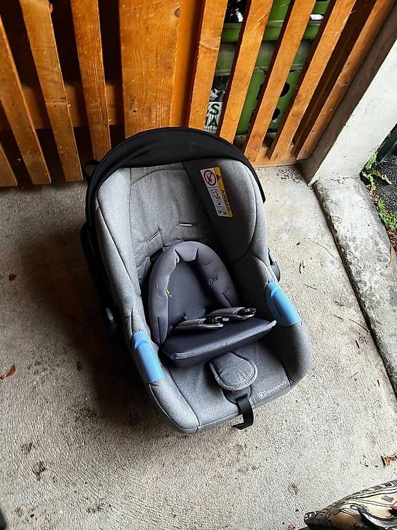 Seggiolini per auto: Kinderkraft Babyautositz – Usato da Uerikon venduto da paloma61