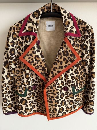 Moschino Jacke, Gr. 40, Leo-Muster, Top Zustand für den Somm