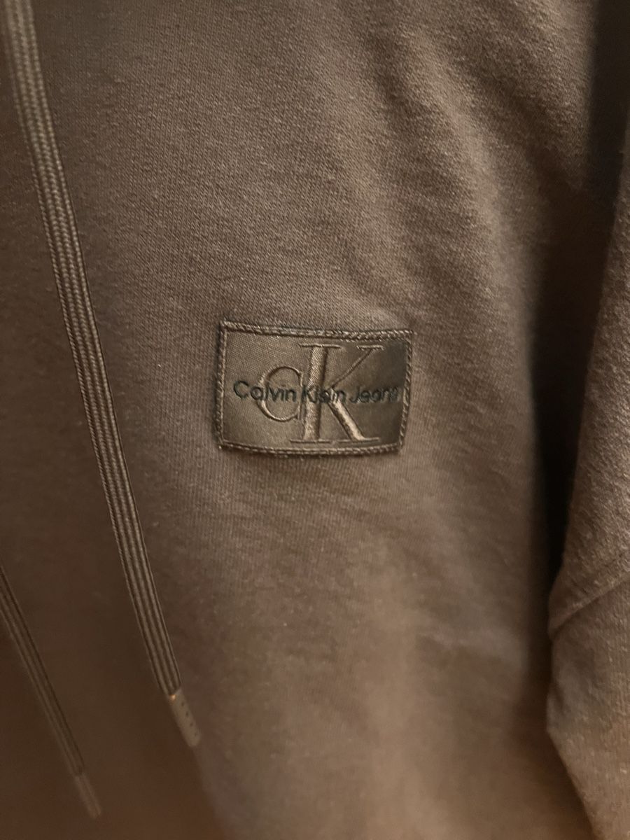 Maglioni & Felpe: Calvin Klein Hoodie Brown S – Usato da Thalwil venduto da apudhelvetia 1
