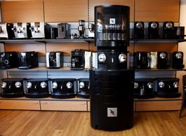 12 Monate Garantie Nespresso Towe mit Zahlungssystem