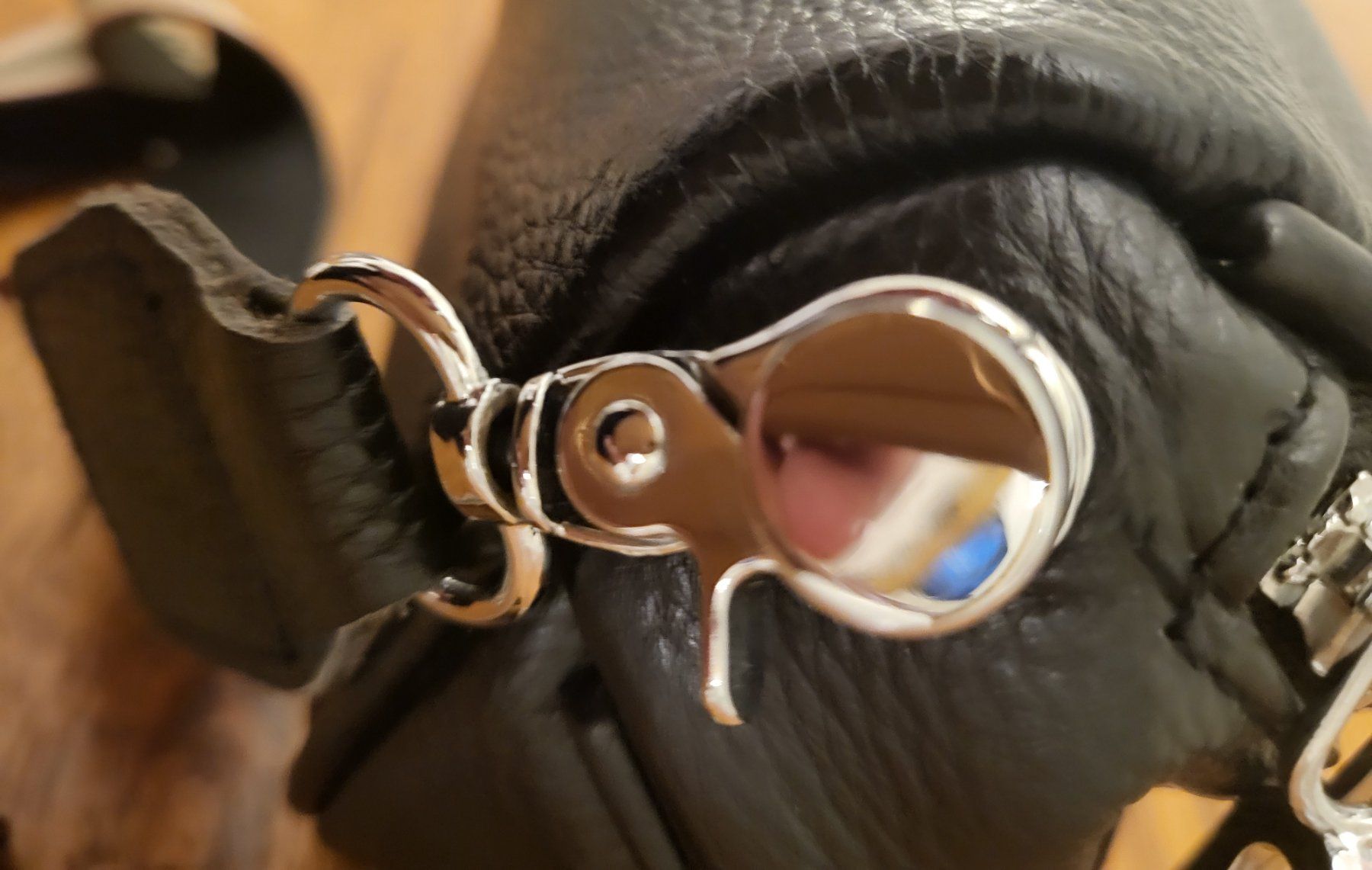 Taschen für Damen: Schöne Leder Bauchtasche in Schwarz – Gebraucht aus Basel von sci_67ms 4