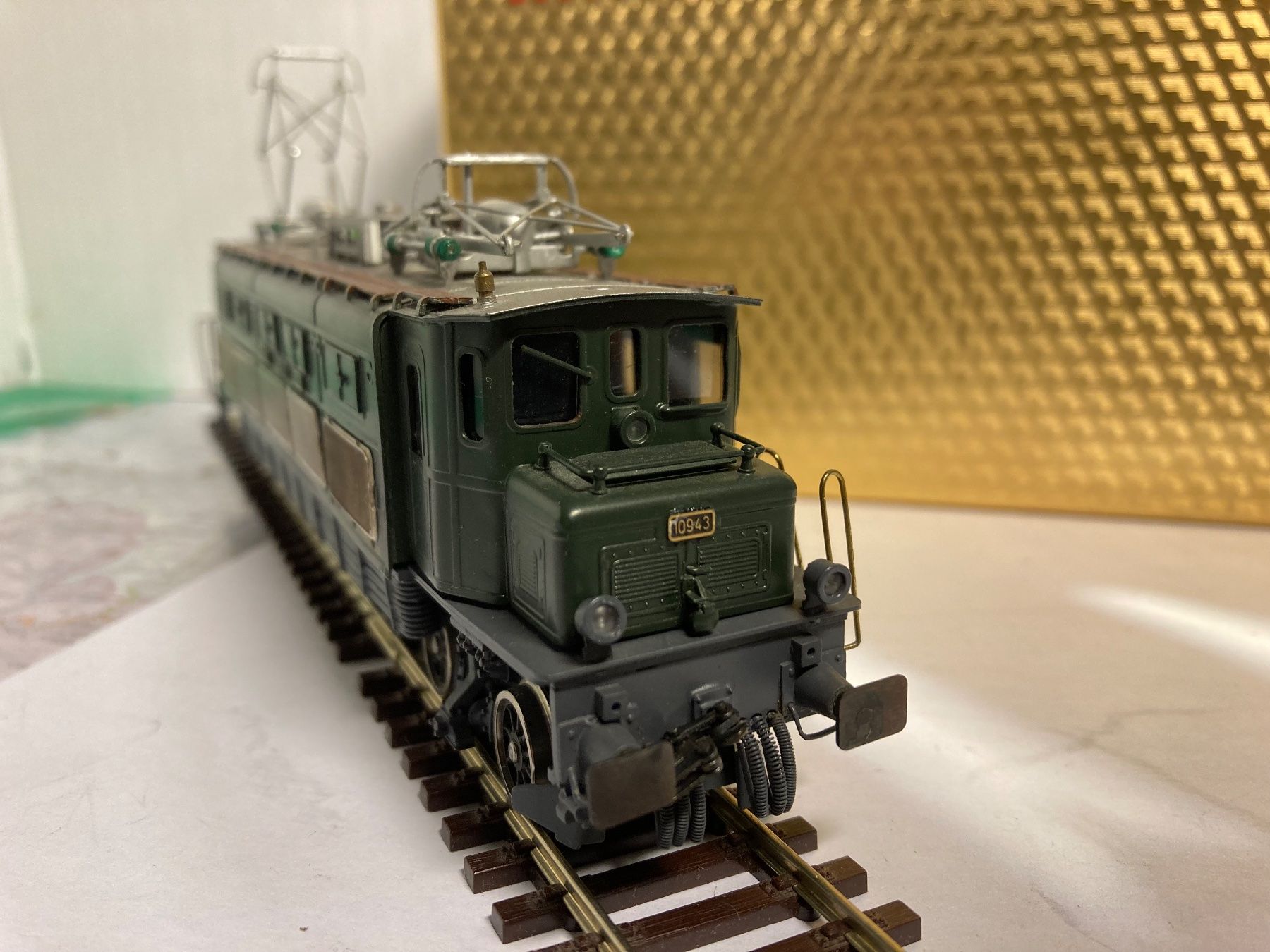 Metropolitan Modelleisenbahnen: Metrop SBB Ae 4/7 10943 Messingmodell HO DC – Neu (gemäss Beschreibung) aus Jona von Bra-Aug 2