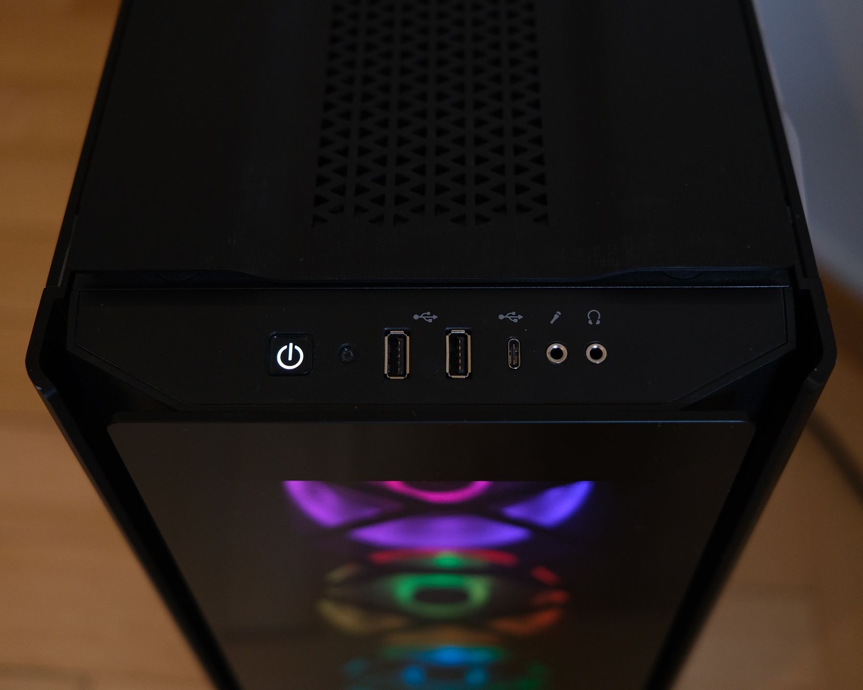 PC: PC puissant avec RGB – Usato da La Chaux-de-Fonds venduto da Thoma_barben 5