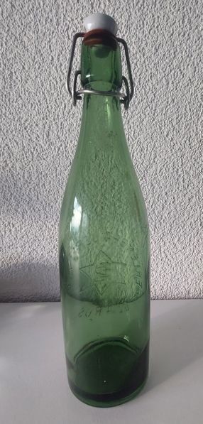 Feldschlösschen Bicchieri, Caraffe & Bottiglie: Alte Bierflasche Erlenbrauerei Glarus Bier 1949 – Usato da Schenkon venduto da Elbarto007 5