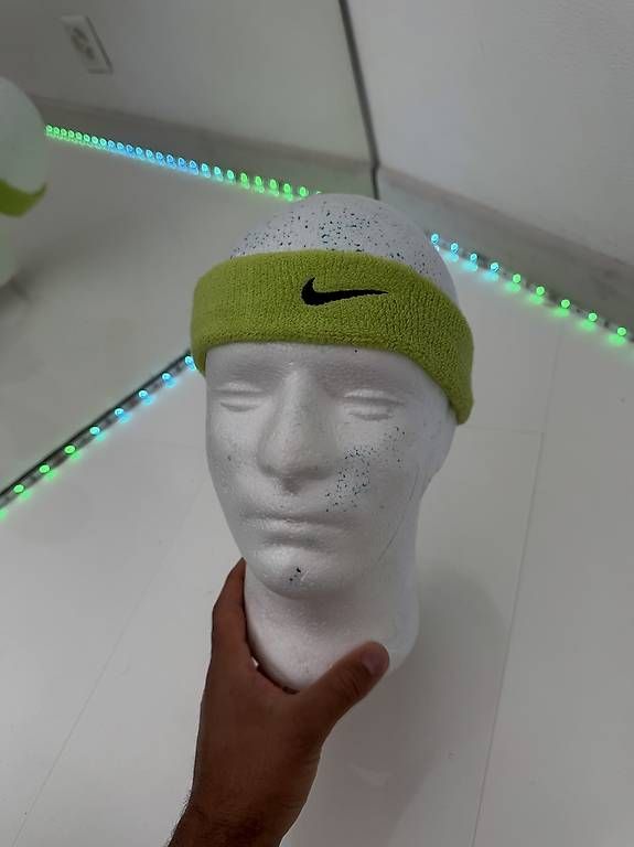 Nike Accessori: Nike Headband – Nuovo (secondo la descrizione) da Zürich venduto da refg7