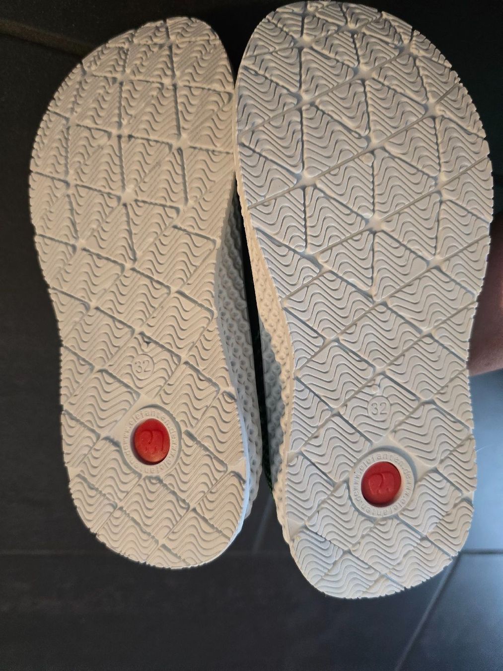 Elefanten Scarpe per ragazzi: Hausschuhe von Elefanten, Gr.32 – Usato da Unterentfelden venduto da Panda-87 1