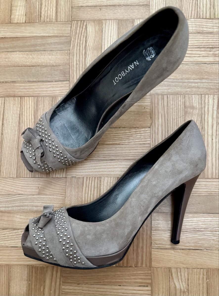 Navyboot Scarpe da donna: Navyboot Velourpumps Gr.41 – Usato da Uster venduto da Coco101