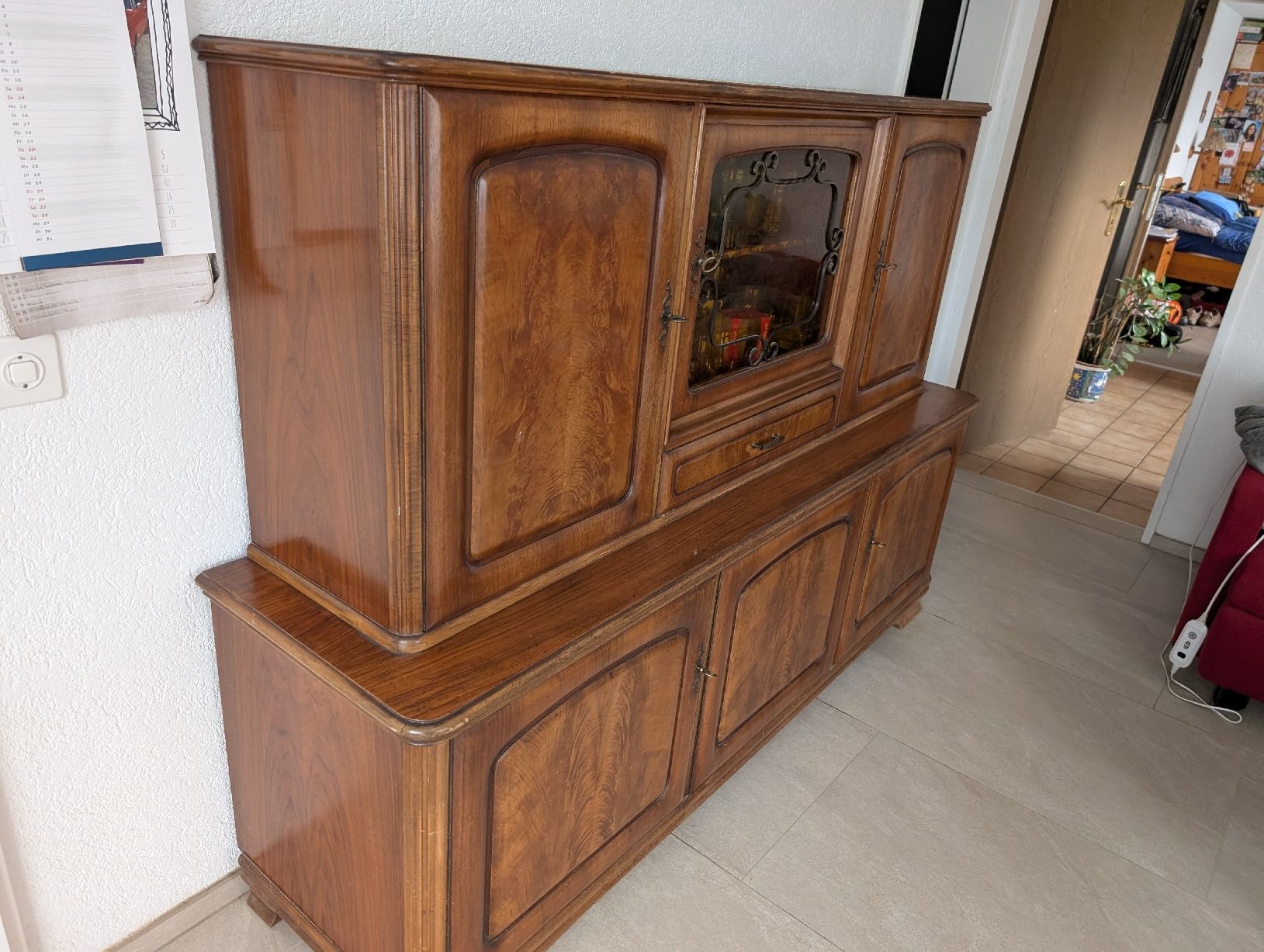 Vetrine: Buffet Schrank Holz mit Glasvitrine und Fächern, ohne Inhalt – Usato da Rottenschwil venduto da honda4rt 1