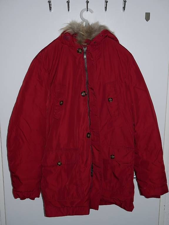 Jacken & Mäntel: Gutteridge Winterjacke, Grösse S und L, Rot – Gebraucht aus Niederwangen BE von Benny.7 4