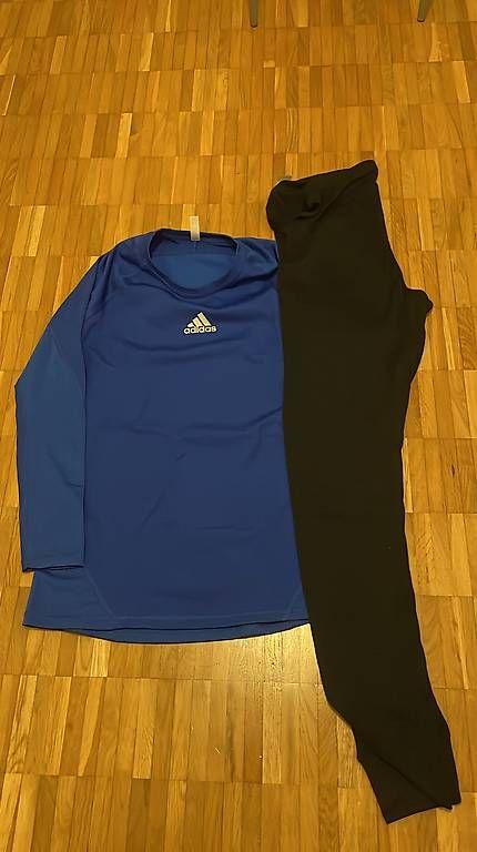 Unterwäsche: Thermoset  – Gebraucht aus Matzingen von Machado.