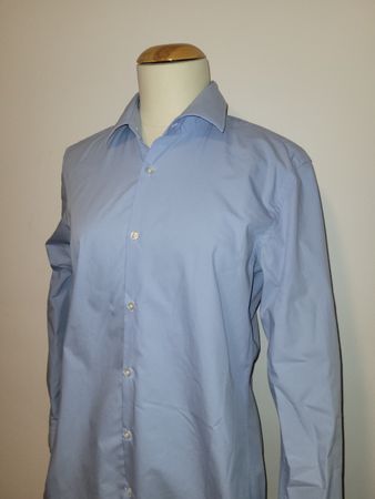 Hemd HUGO BOSS lightblue Grösse 40 neuwertig