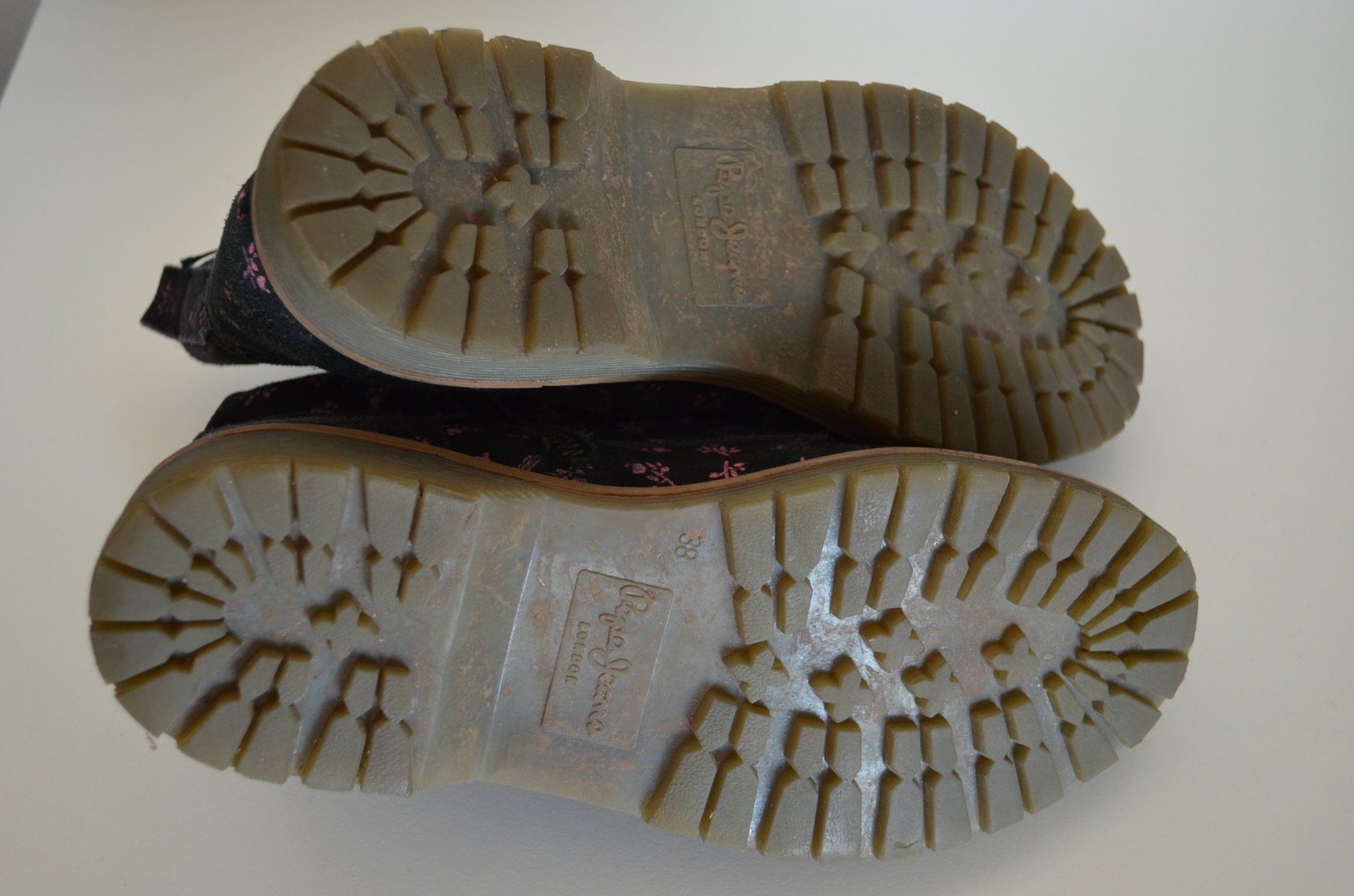 Pepe Jeans Scarpe da donna: Pepe Jeans Boots – Usato da Locarno venduto da DarjaRonco 4