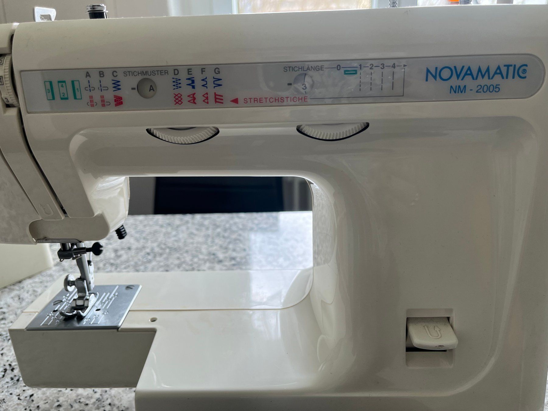 Novamatic Nähmaschinen: Nähmaschine  NOVAMATIC NM – Neu (gemäss Beschreibung) aus Wettingen von PriskaZ05 3