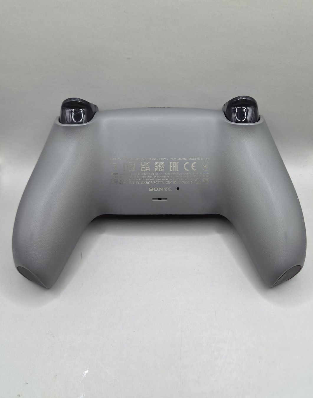 Sony Controller: Playstation 5 PS5 DualSense V2 Wireless Controller  – Usato da Bäretswil venduto da Apipo42 1