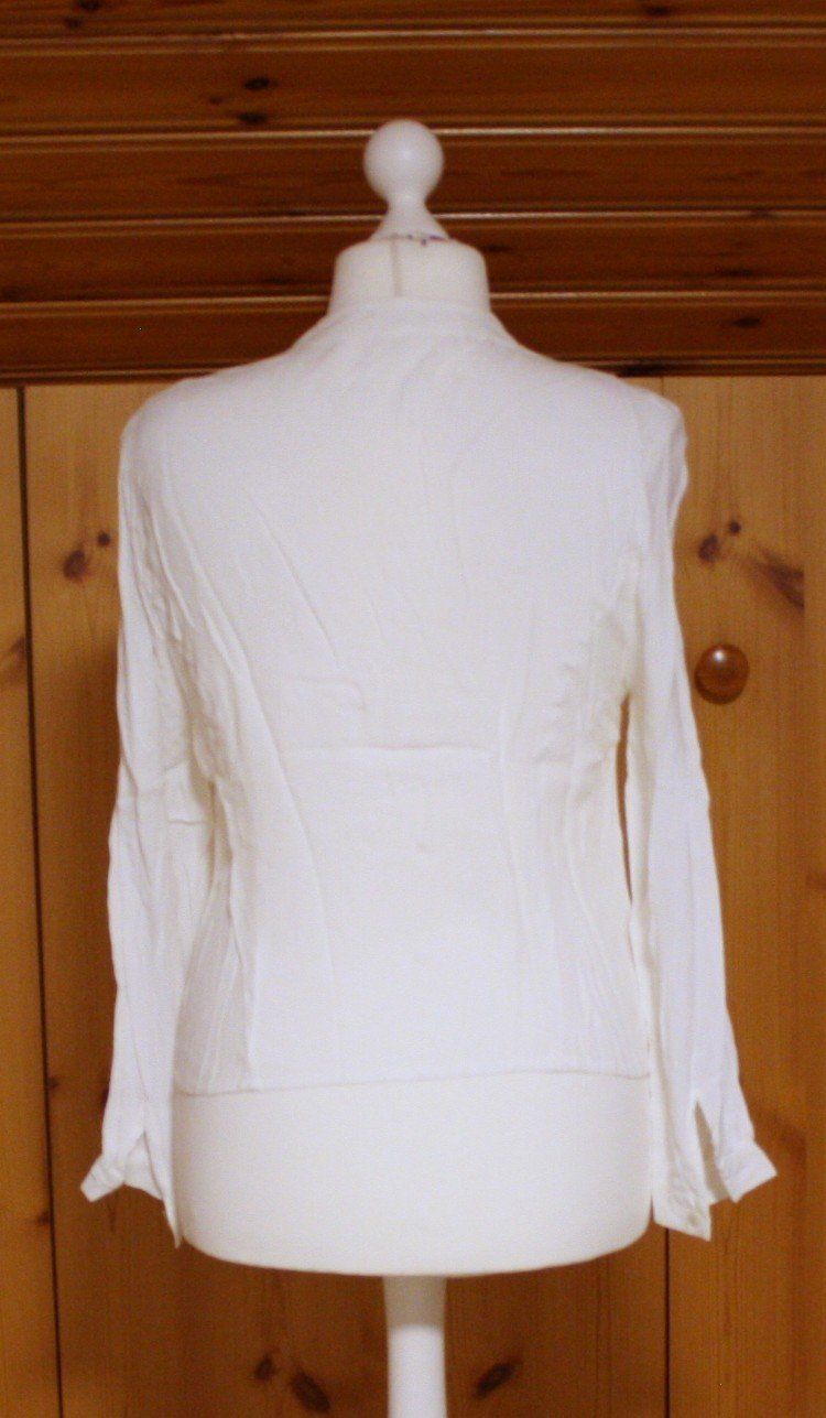 Camicette: Bluse weiss Gr. M – Usato da Flüelen venduto da Diversicum-Vintage 6