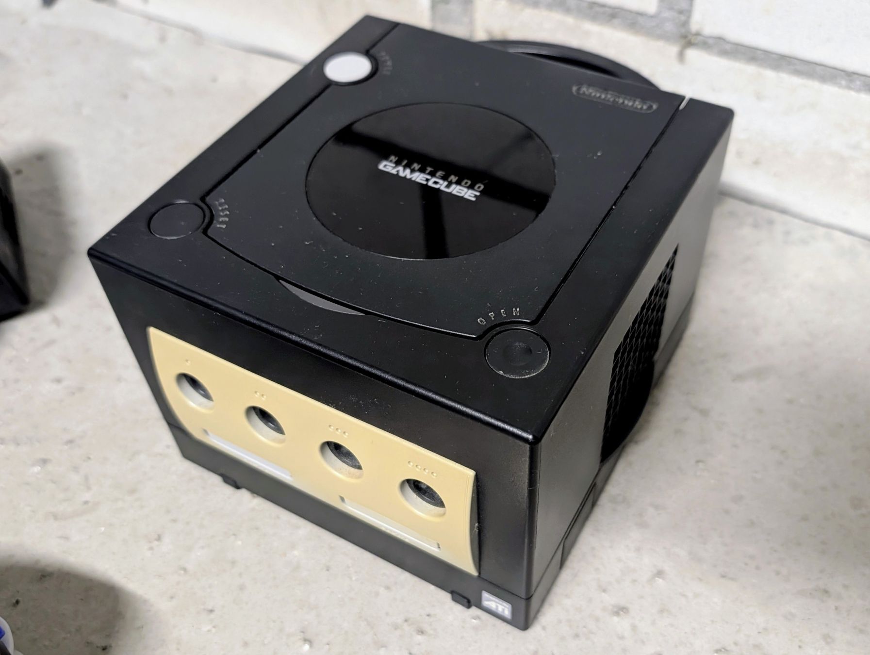 Nintendo Console: Nintendo GameCube mit Spielen und Controllern – Usato da Emmen venduto da Maik 1