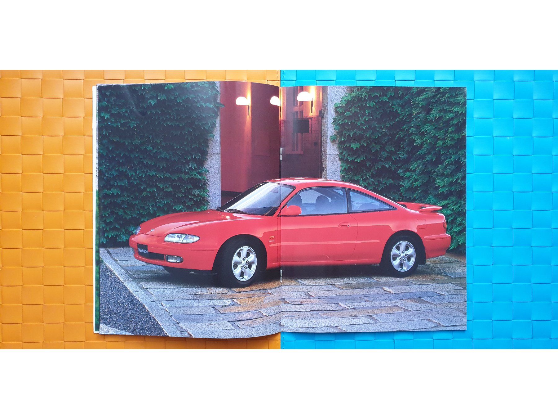 Mazda Documents: MAZDA MX-6 1992 - Prospekt / Katalog / Catalogue – D'occasion à Viganello par CARLiteratur 4