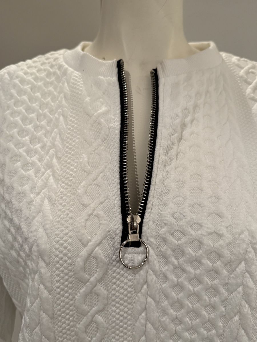 Maglioni & Felpe: Pull blanc en maille torsadée avec fermeture éclair  40 – Nuovo (secondo la descrizione) da Genève venduto da flocon06 1