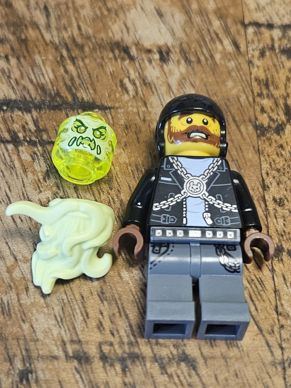 Lego Kit di costruzioni: lego figurine hidden side hs025 Dwayne – Usato da Confignon venduto da Ecrofigs