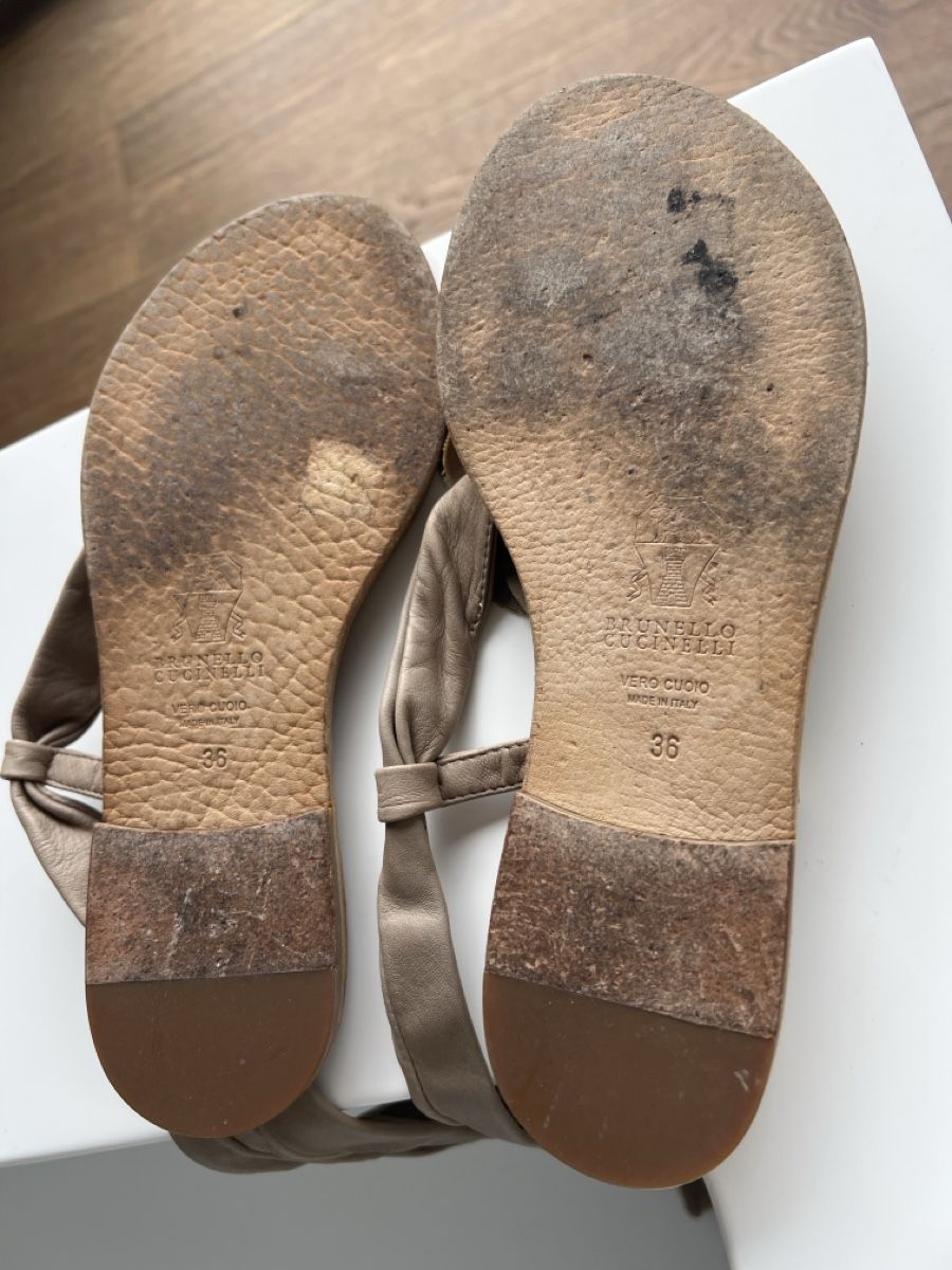 Brunello Cucinelli Scarpe da donna: Brunello Cucinelli Summer Sandals with Flower  36  – Usato da Luzern venduto da TIsabel 2