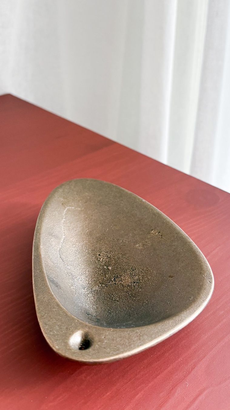 Bougeoirs: Aesop Solid Bronze Incense Holder, designed by Vogel Studio – D'occasion à Delemont par picapica.ch 1