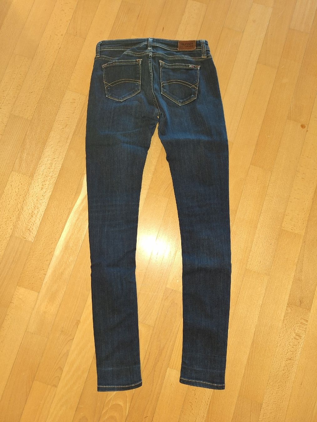 Tommy Hilfiger Jeans: Jeans Tommy Hilfiger Gr. 26/32 – Usato da Oberrieden venduto da smarties949 2