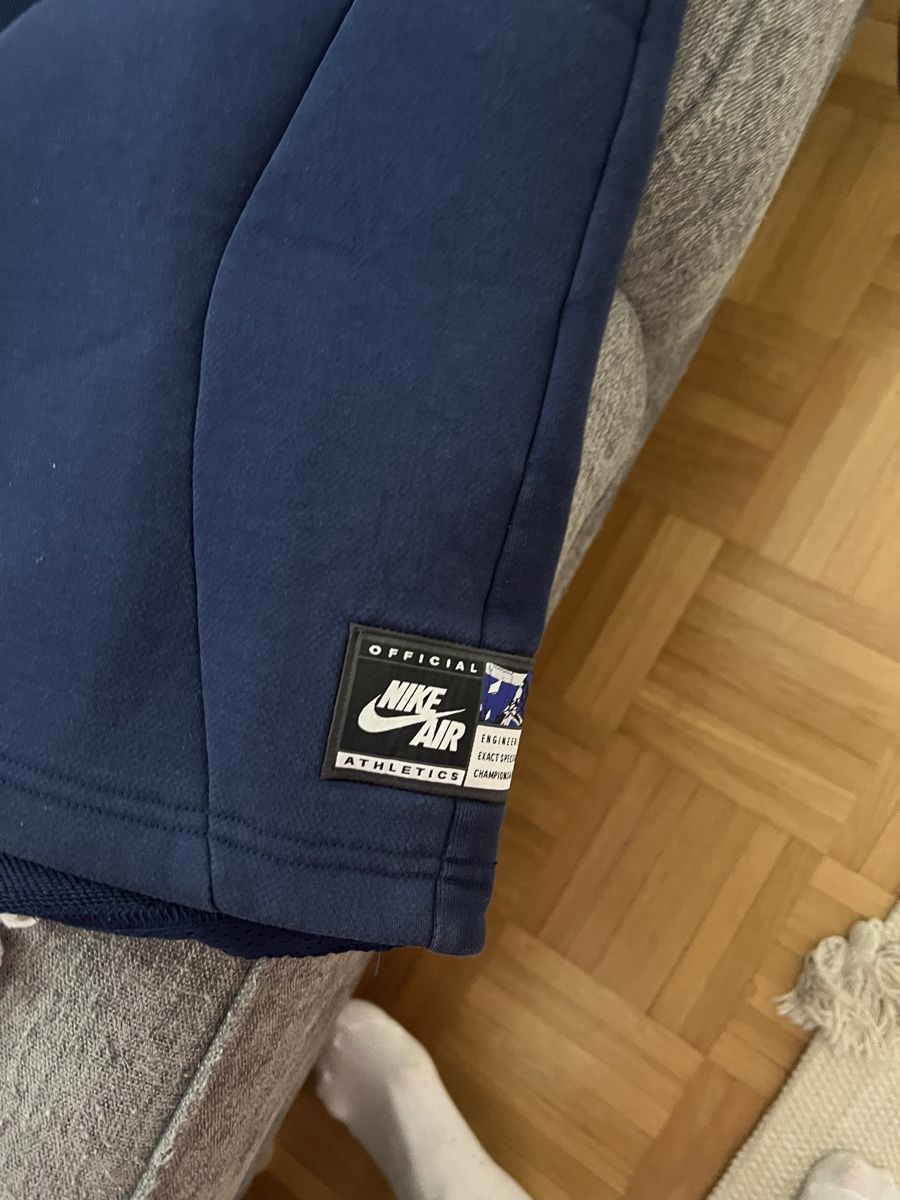 Nike Maglioni & Felpe: NIKE PULLOVER BLAU GR S MIT TASCHE – Usato da Basel venduto da theo-g77 1