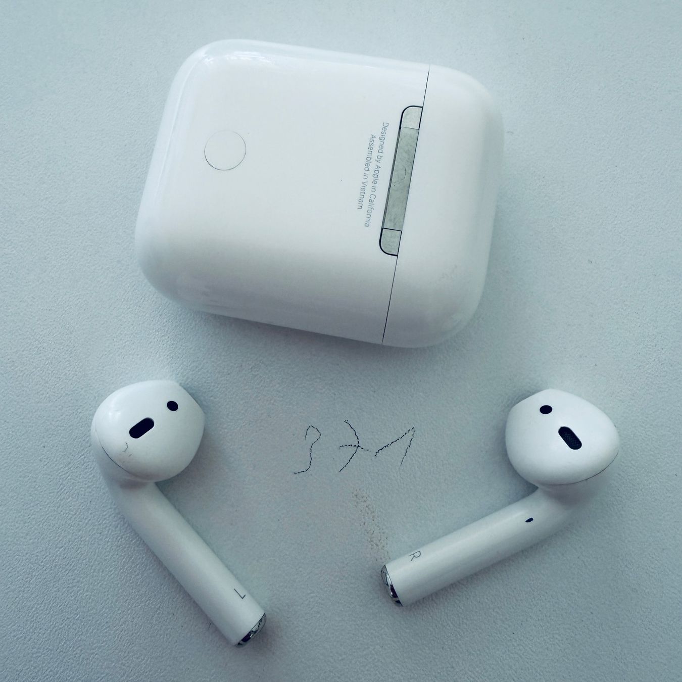 Apple Cuffie: Original Apple AirPods 2 Gen. Wireless Kopfhörer & Case – Usato da Basel venduto da MY.AIRPODS.SHOP 8