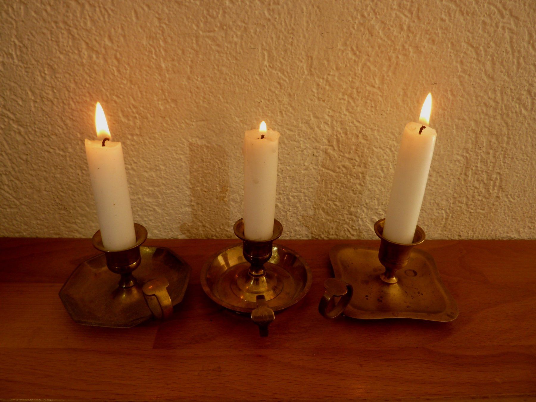 Portacandele: Messing Kerzenständer Schalen mit Griff 3er Set – Usato da Hochfelden venduto da swissice 2