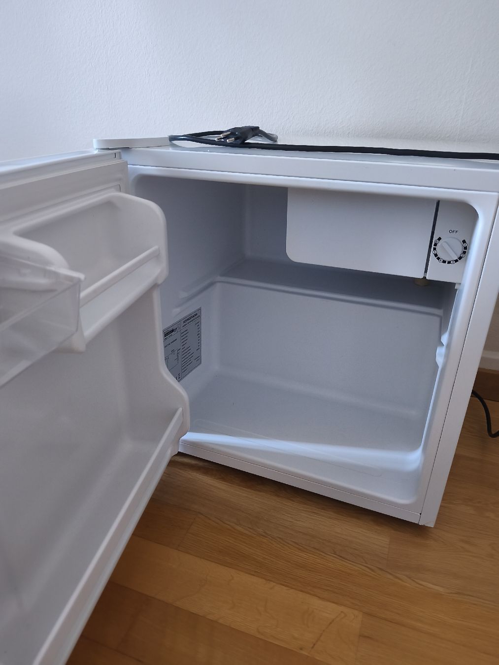 Ikea Kühlschrank: Ikea Mini Kühlschrank 43L – Gebraucht aus Zürich von EduBull 1
