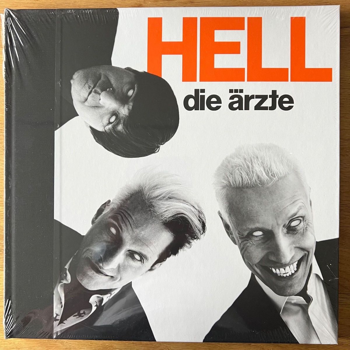 Schallplatten: Ärzte - Hell / 2 LP & Buch - 1. D-Press. 2020 - NEW & Sealed – Neu und originalverpackt aus Gais von soundcave57