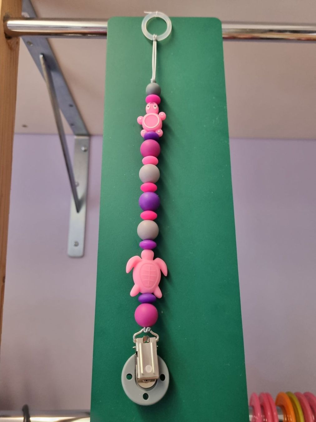 Colliers: Schnullerkette mit Adapter – D'occasion à Schönenwerd par Chez_Mimi 1