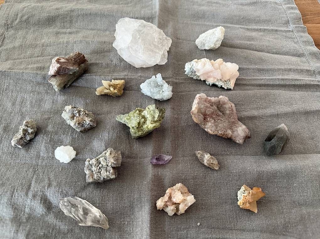 Pierres précieuses: Diverse Edelsteine – D'occasion à Sursee par pat_k972