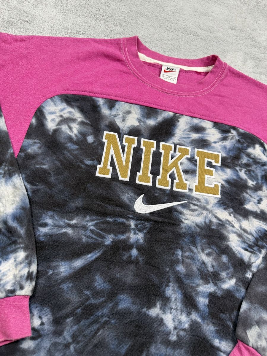 Nike Pullover & Sweatshirts: Nike upcycled sweatshirt – Gebraucht aus Erlinsbach SO von TogaResell 1