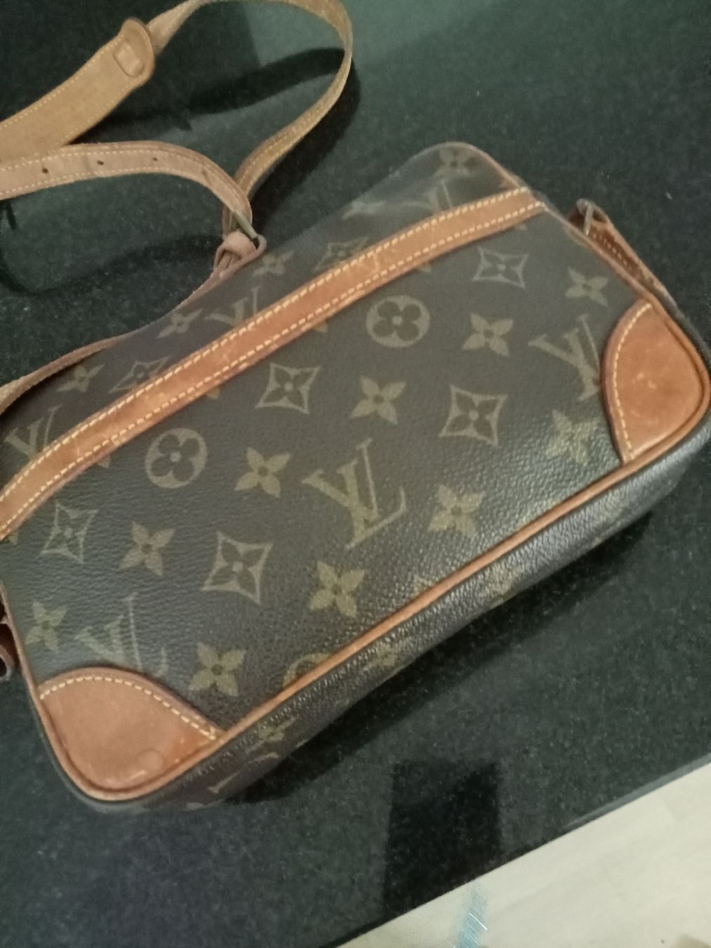 Louis Vuitton Borse da donna: Louis Vuitton Trocadero 24 – Usato da spreitenbach venduto da duftkissen 4