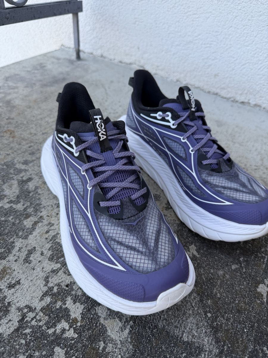Hoka One One Damenschuhe: HOKA Mach Remastered  – Neu (gemäss Beschreibung) aus Zürich von agichristine 1