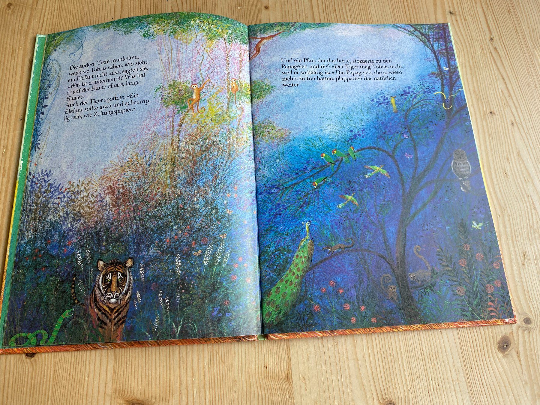 Libri: Bernadette: Ein Elefant mit Haaren; neuwertig! – Nuovo (secondo la descrizione) da Weinfelden venduto da Cheyenne21 2