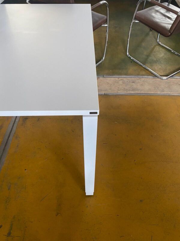 Tavoli: ECHO Konferenztisch 240x100 – Usato da St. Gallen venduto da MSMoebelhandel 2