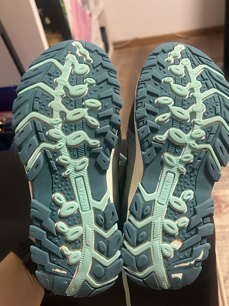 Scarpe da uomo: Kinderschuhe – Nuovo (secondo la descrizione) da Altstätten SG venduto da ali_f7vk 1