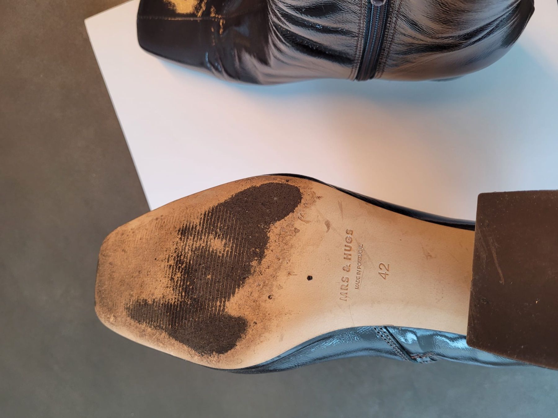 Scarpe da donna: Mrs & Hugs Lack Stiefeletten, Gr. 42 – Usato da Basel venduto da sep_sn6x 4