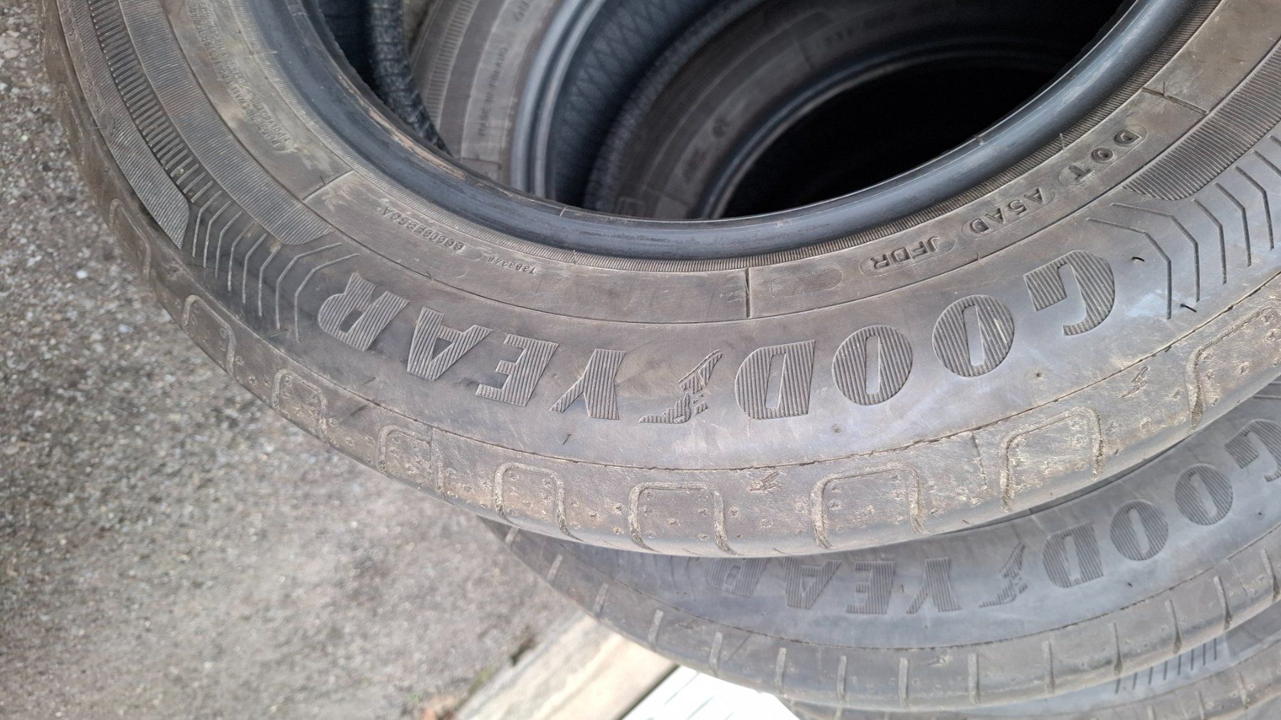 Goodyear Pneumatici & Ruote complete: 4 Sommerreifen – Usato da Sursee venduto da Haro60 2