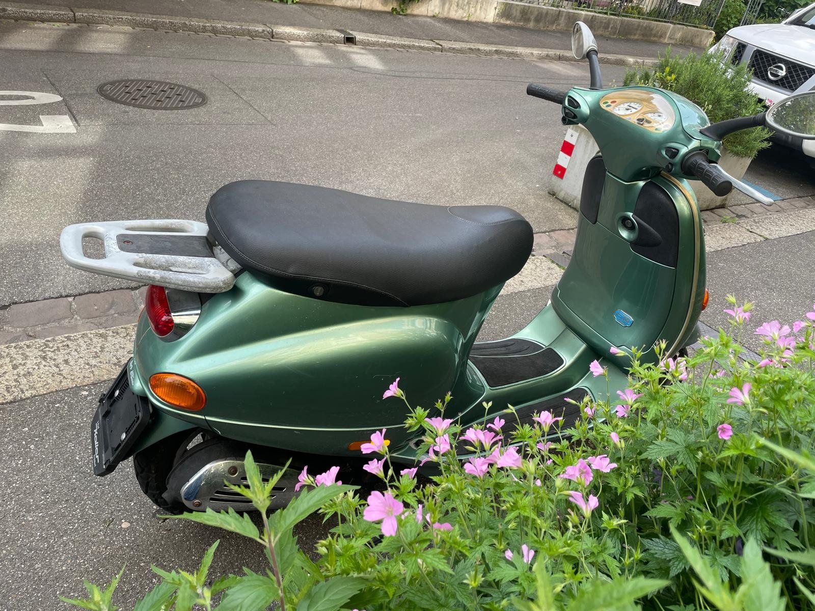 Piaggio Autres: Vespa Paggia et4 - Defekt – Défectueux à Basel par cfi_gj72 2