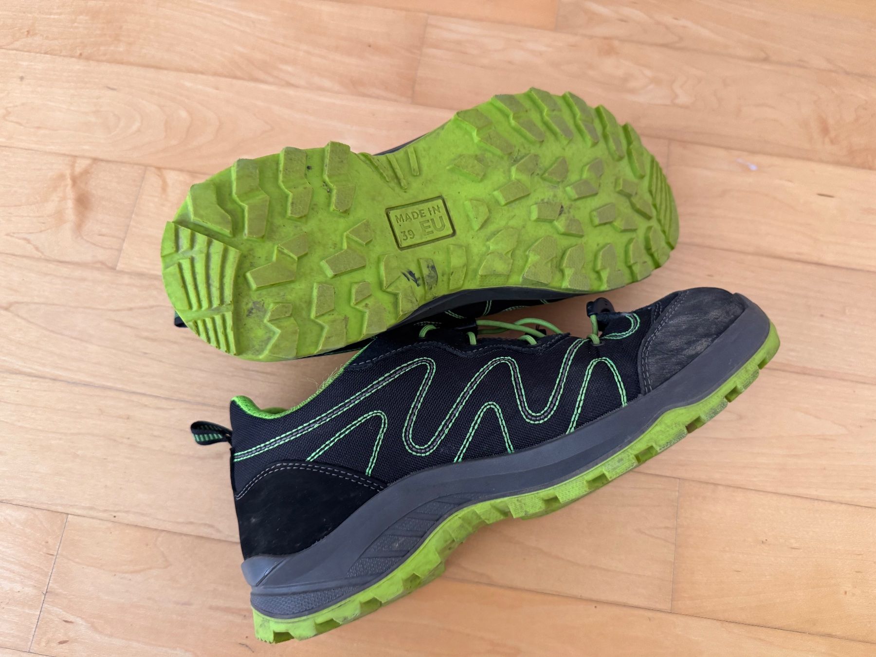 46 Nord Herrenschuhe: 46N Trekkingschuhe Gr. 39, water proof – Gebraucht aus Uster von Niamgro 3