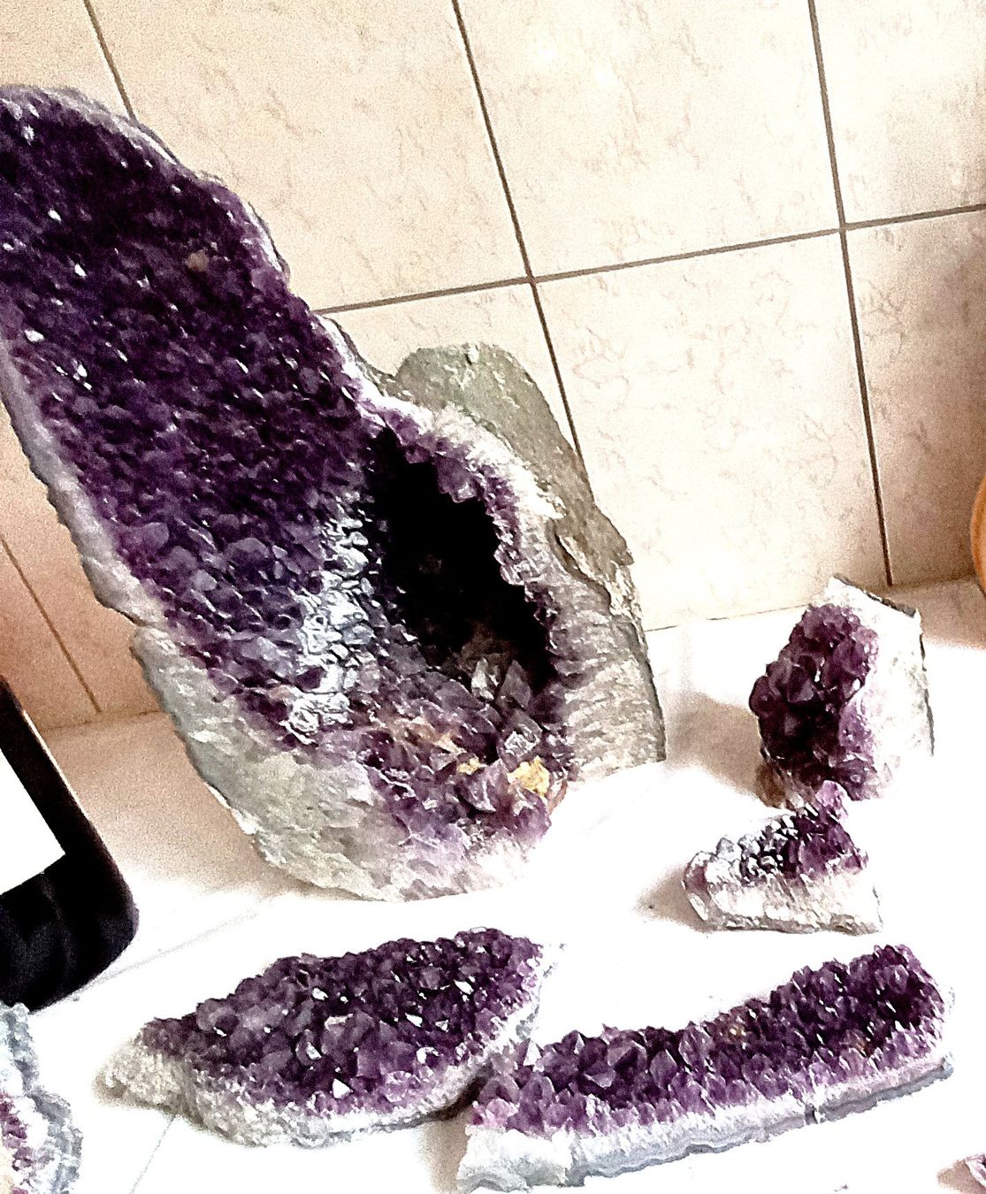 Mineralien & Heilsteine: Drusenhöhle gross – Gebraucht aus Baar von 2cvbaar 3
