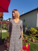 Sommerkleid mit Blumenmuster, Gr. L